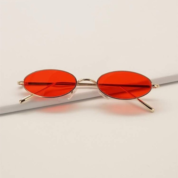 Other - ✨ Red & Gold Oval Sunglasses